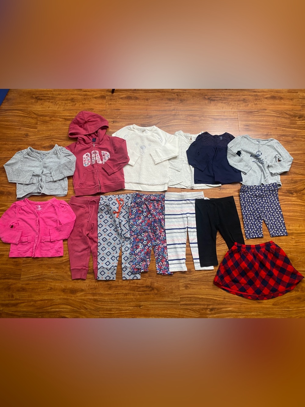GAP Girls 14 Piece Hoodie + Leggings + Skirt + Shorts + Tops Size 2T Casual